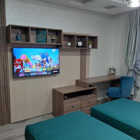 Appartement Pour Familles En Residence Avec Piscine Et Wifi Marrakesh Eksteriør bilde