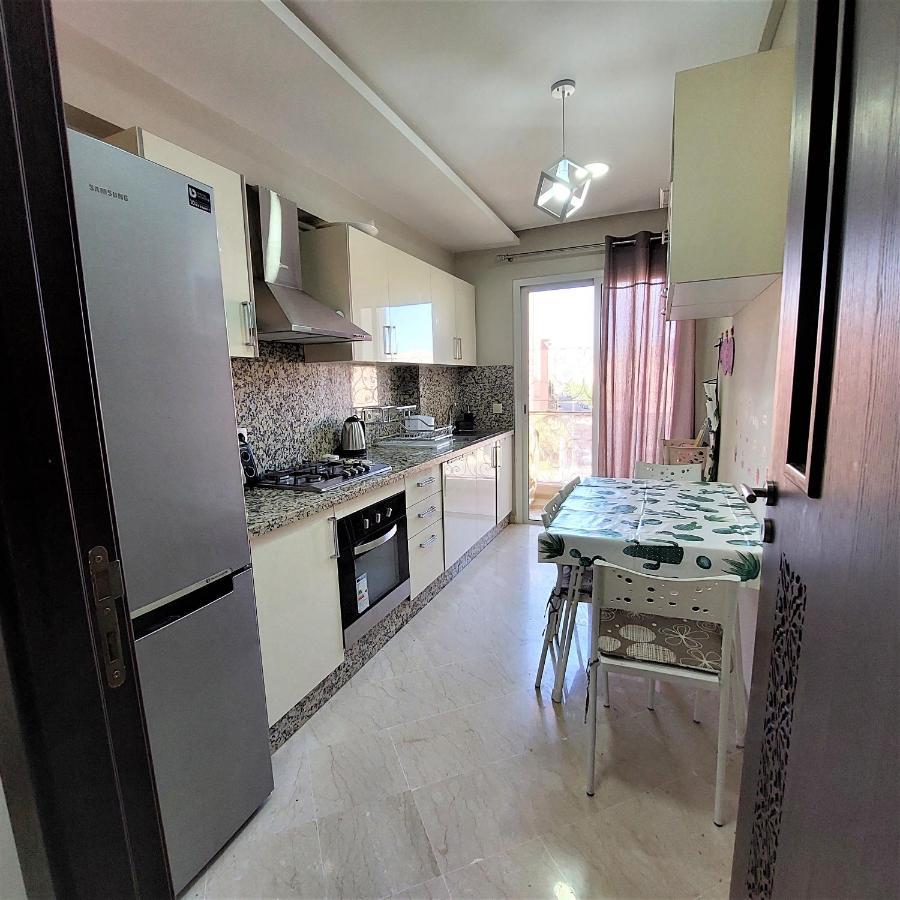 Appartement Pour Familles En Residence Avec Piscine Et Wifi Marrakesh Eksteriør bilde