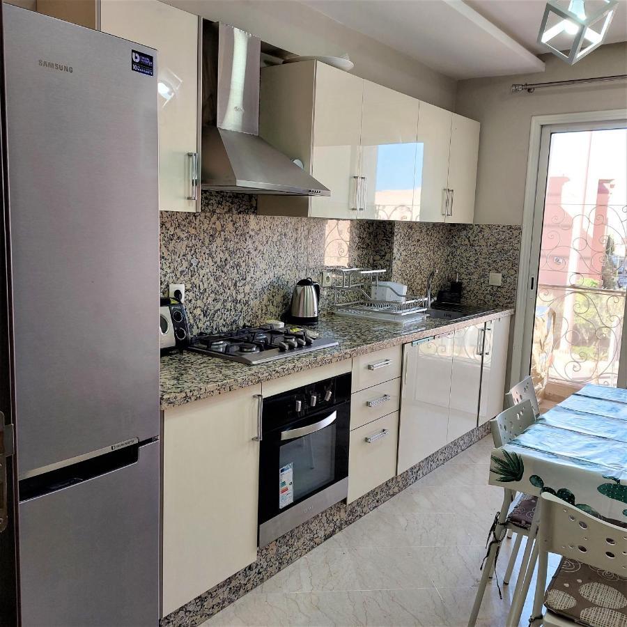 Appartement Pour Familles En Residence Avec Piscine Et Wifi Marrakesh Eksteriør bilde