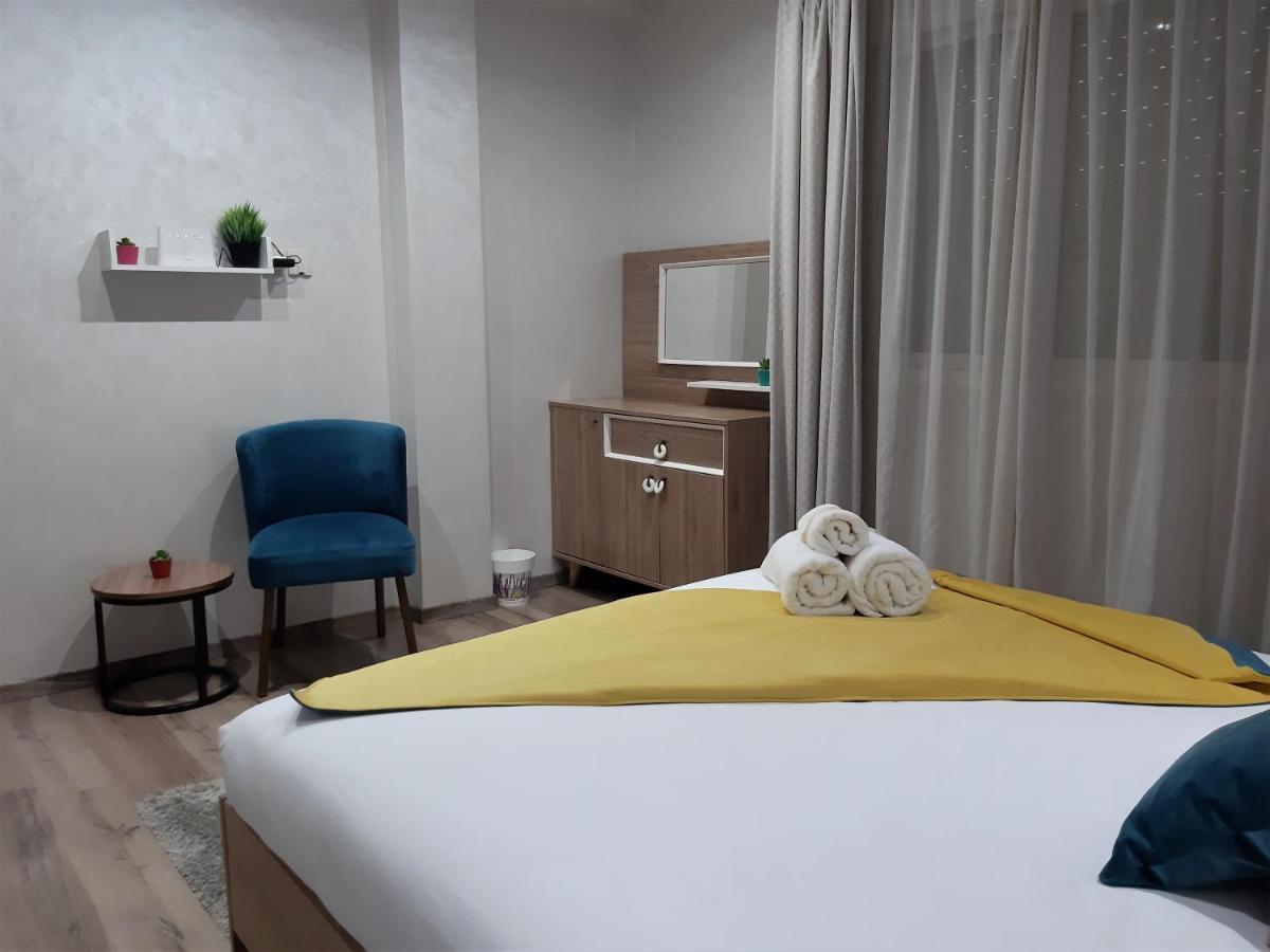 Appartement Pour Familles En Residence Avec Piscine Et Wifi Marrakesh Eksteriør bilde