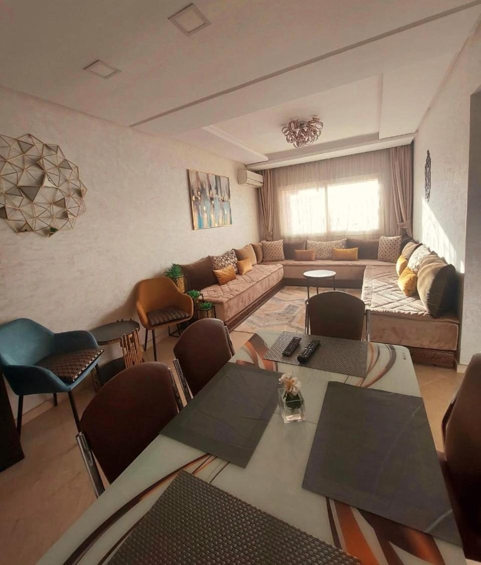 Appartement Pour Familles En Residence Avec Piscine Et Wifi Marrakesh Eksteriør bilde